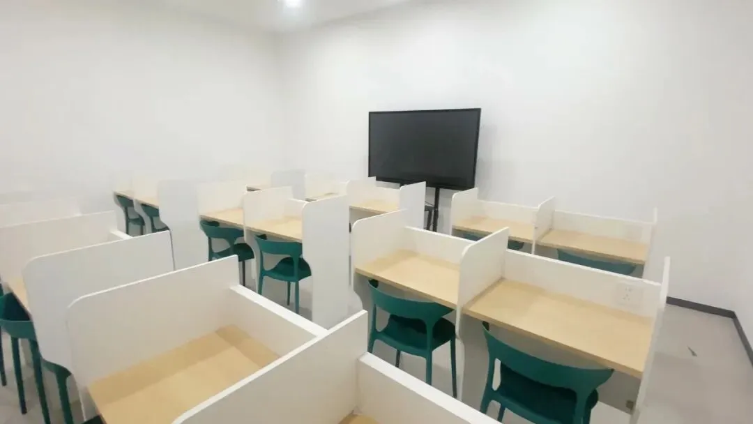 成都中考小班辅导:一道电学综合题独立写时,先看缺的是哪一层提示?-第4张图片-四季读书网 成都中考小班辅导:一道电学综合题独立写时,先看缺的是哪一层提示?-第4张图片-四季读书网
