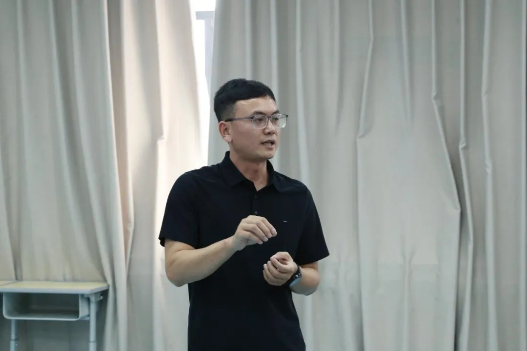 教研天地|精研中高考,研思促成长——云南师大附中呈贡学校“精研中、·创新讲题”文科专场比赛-第25张图片-四季读书网