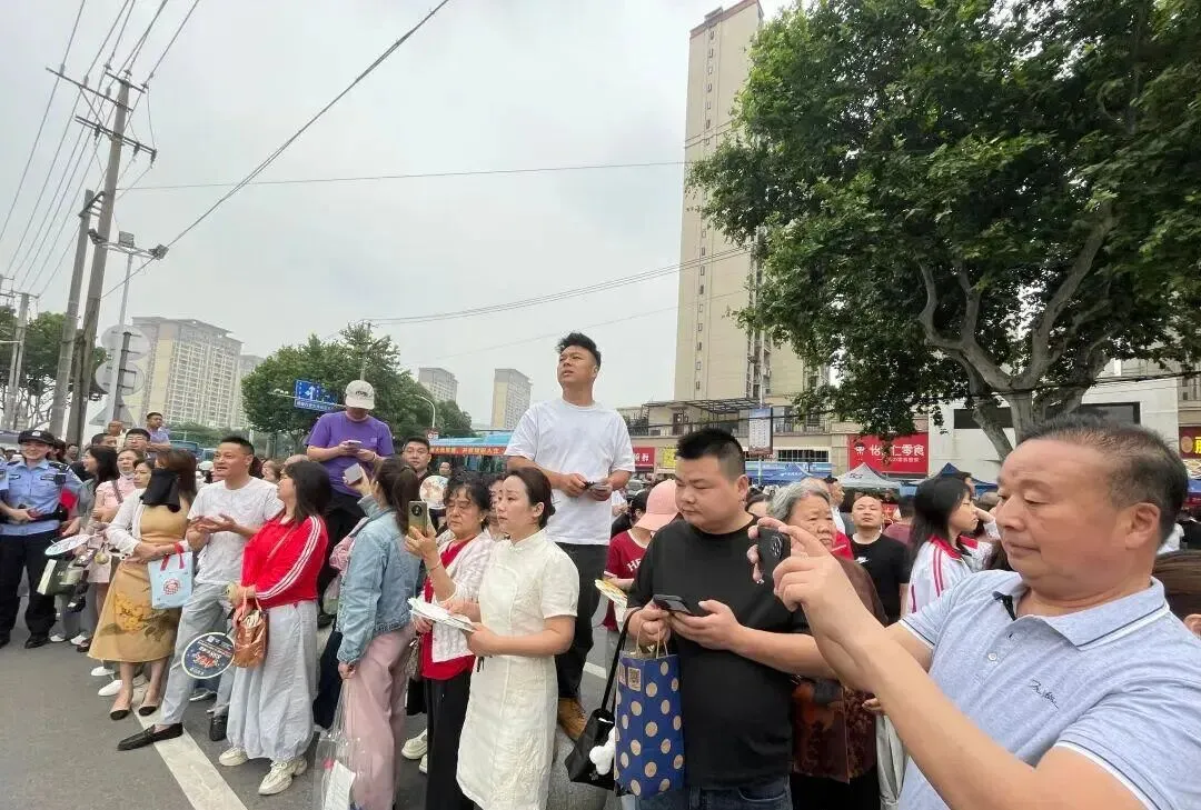 高考大市荆州的人才悖论:年年送出大批考生,回来的人却很少-第4张图片-四季读书网
