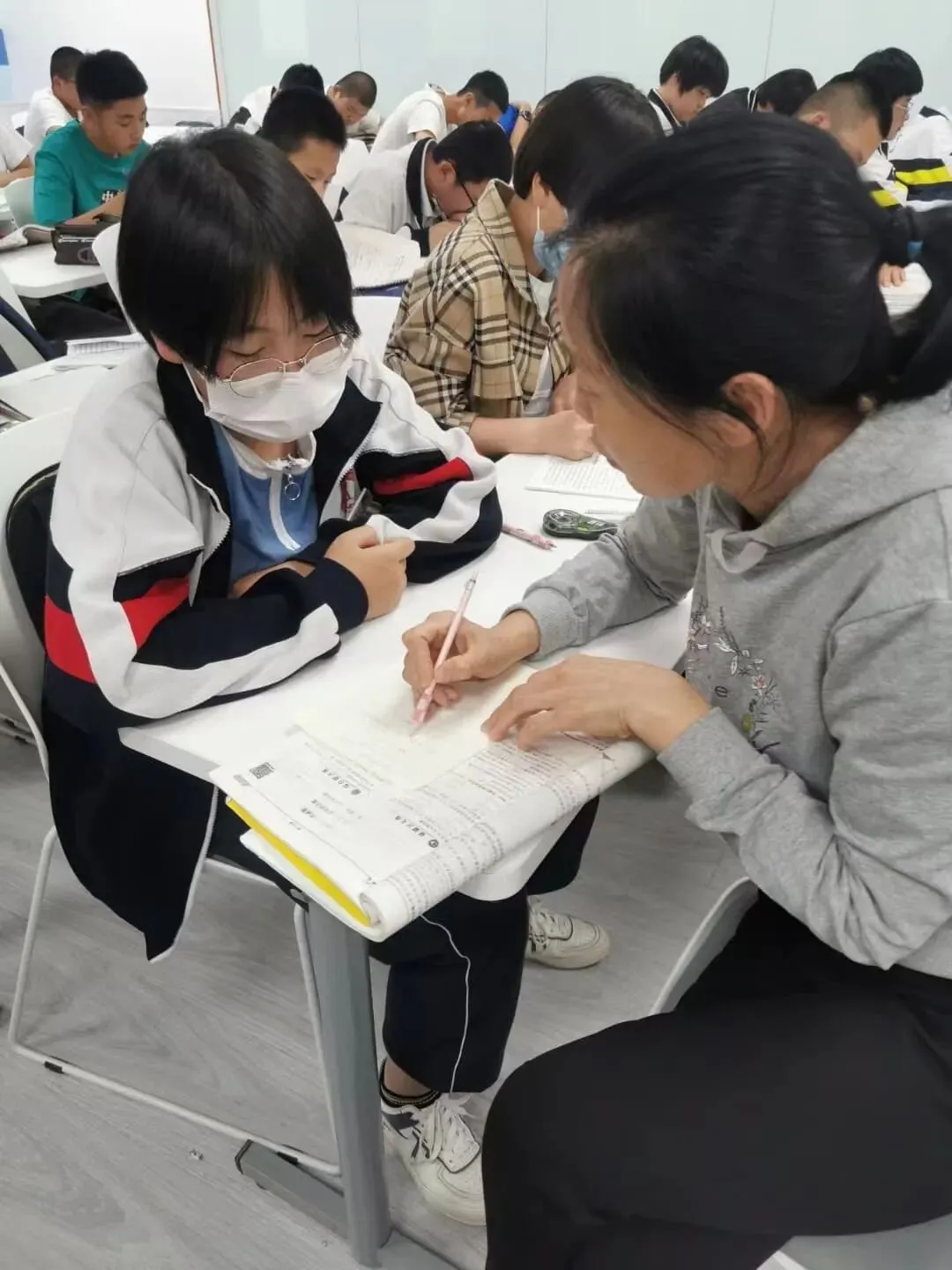廊坊中高考冲刺招生|100-300元/小时,弱科专项+单词速记+艺考文化课,班型丰富价格透明-第4张图片-四季读书网