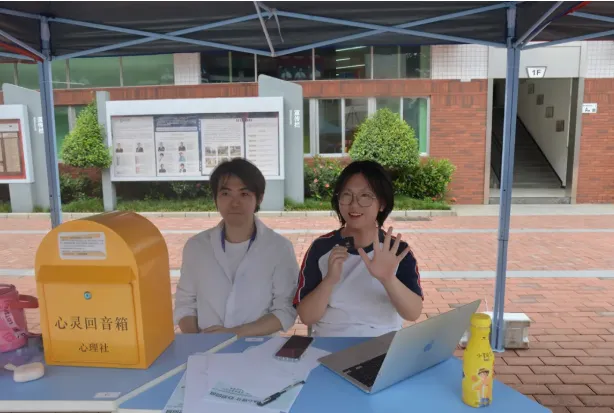 中考之后才转轨,这群孩子后来去了UCLA和港大-第7张图片-四季读书网