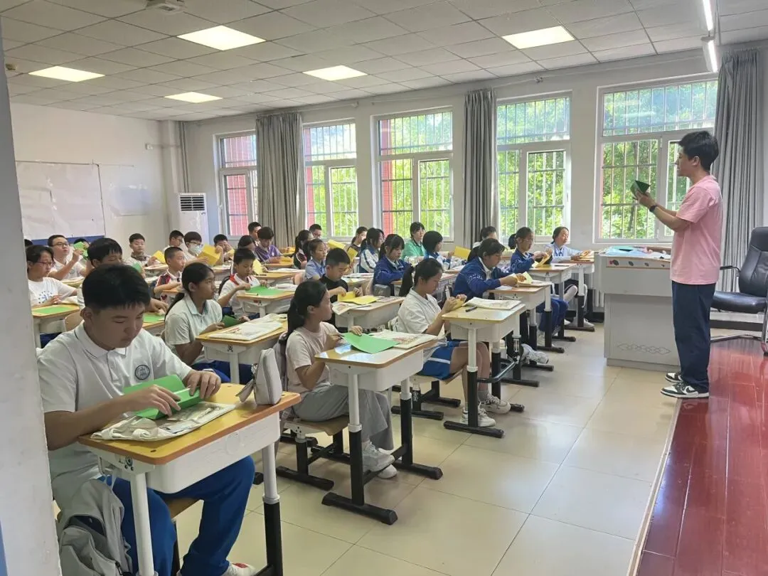 扬帆启新程 筑梦向未来| 初一年级入学教育暨习惯养成月系列活动-第20张图片-四季读书网