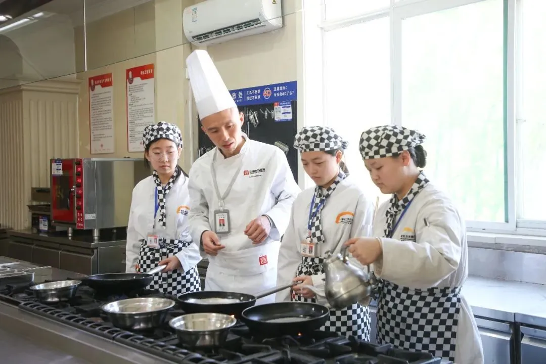 世界技能大赛夺冠背后:那些被中考「淘汰」的孩子,凭什么让全世界刮目相看?-第21张图片-四季读书网