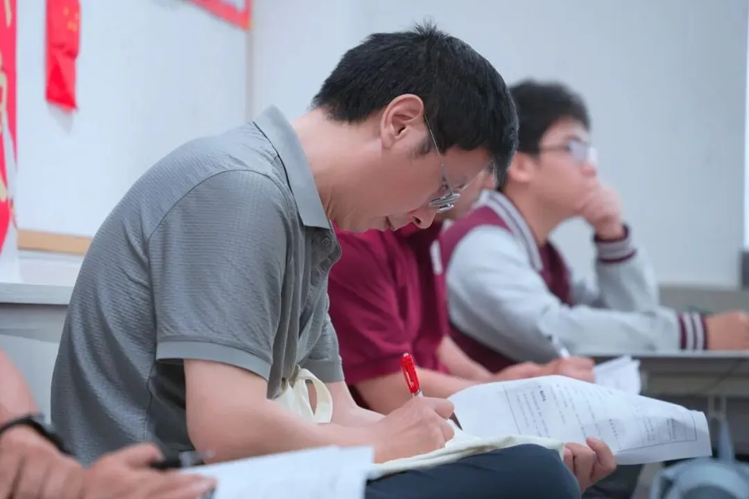 高三教研|专家把脉明方向,精准备战新高考!-第21张图片-四季读书网