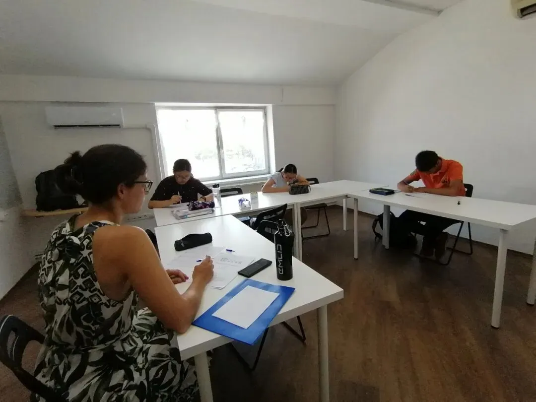 优乐精英名师已就位!中考冲刺全面开讲,优乐奖学金不限量申领中!-第1张图片-四季读书网 优乐精英名师已就位!中考冲刺全面开讲,优乐奖学金不限量申领中!-第1张图片-四季读书网