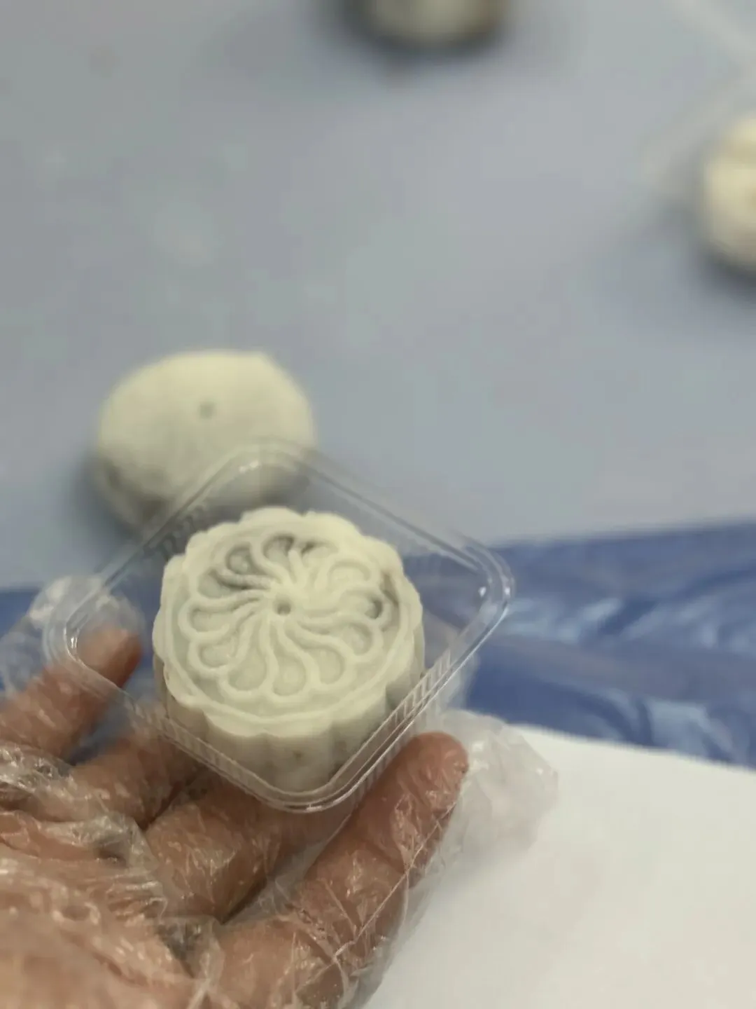 巧手做月饼,月圆暖夏阳|初三(10)夏阳班中秋手作活动-第39张图片-四季读书网