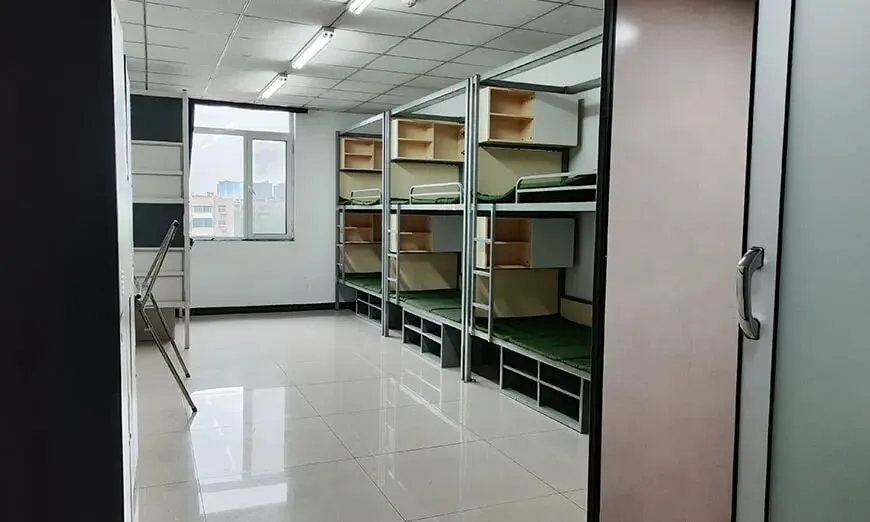 石家庄飞鸿高考学校-高三应届全日制全托班招生简章-第3张图片-四季读书网