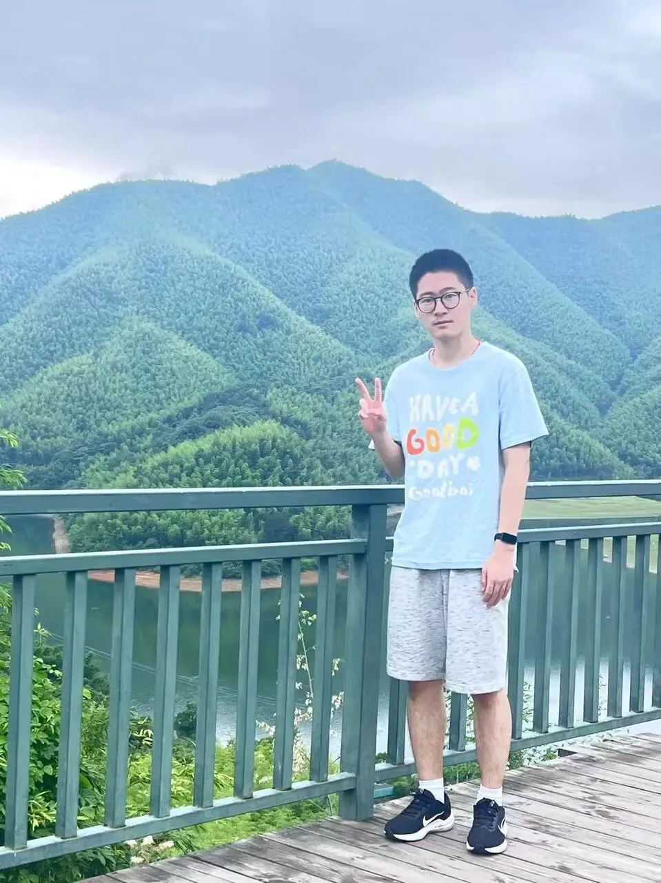 初中考第一,高中滑坡?高考612分,复附学长如何圆梦复旦相辉?-第8张图片-四季读书网
