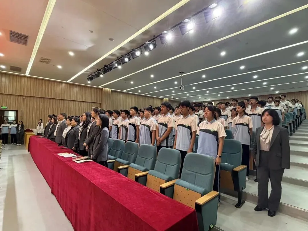 强国有我 决胜中考 ——西安市经开第五中学九年级国庆励志演讲大赛-第7张图片-四季读书网 强国有我 决胜中考 ——西安市经开第五中学九年级国庆励志演讲大赛-第7张图片-四季读书网