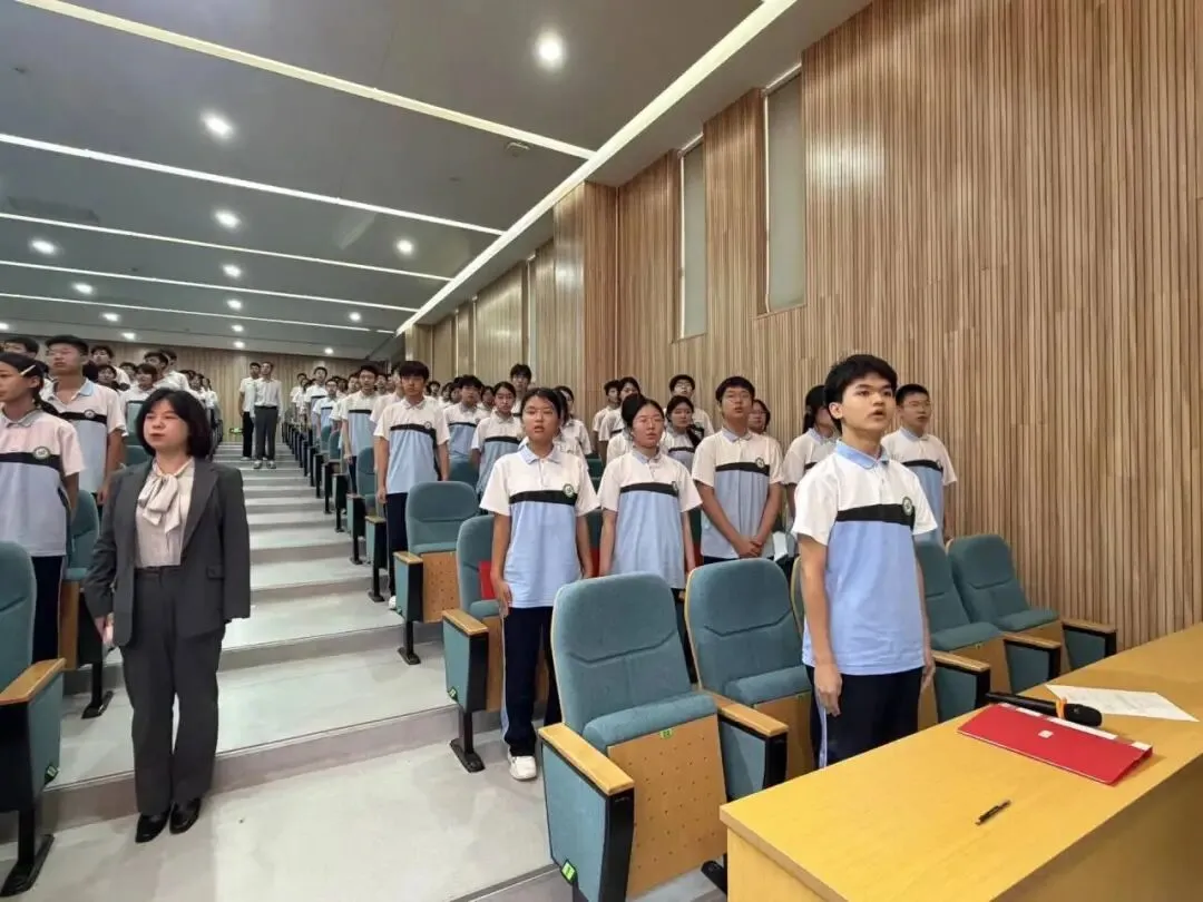 强国有我 决胜中考 ——西安市经开第五中学九年级国庆励志演讲大赛-第8张图片-四季读书网 强国有我 决胜中考 ——西安市经开第五中学九年级国庆励志演讲大赛-第8张图片-四季读书网