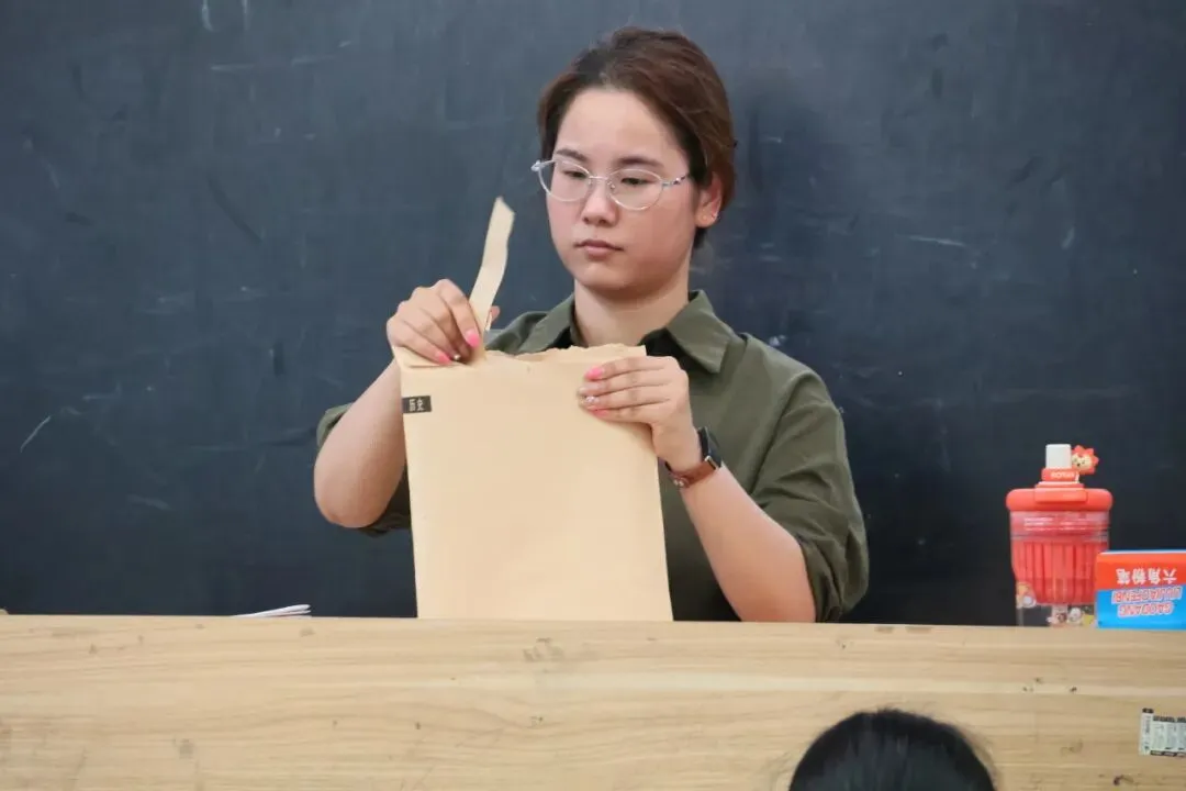 对标高考 以考砺行|衡辰中学高标准开展常态化标准化月考-第17张图片-四季读书网
