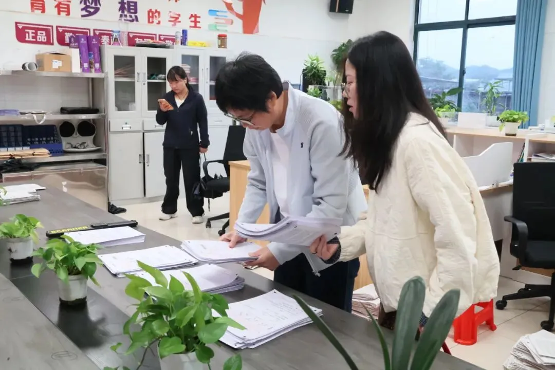 对标高考 以考砺行|衡辰中学高标准开展常态化标准化月考-第36张图片-四季读书网
