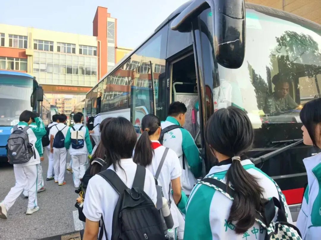 初二年级丨探秘自然天地 探寻生命奥秘——青梧年级国家自然博物馆研学活动侧记-第1张图片-四季读书网