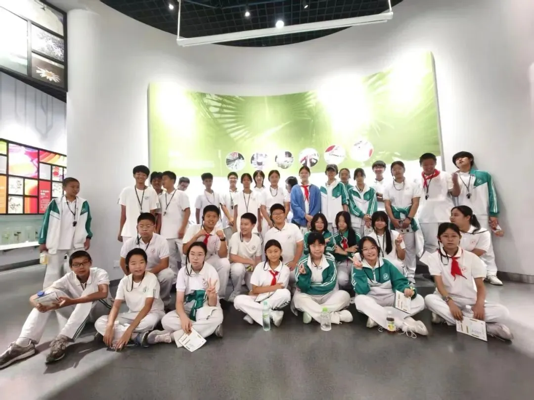 初二年级丨探秘自然天地 探寻生命奥秘——青梧年级国家自然博物馆研学活动侧记-第25张图片-四季读书网