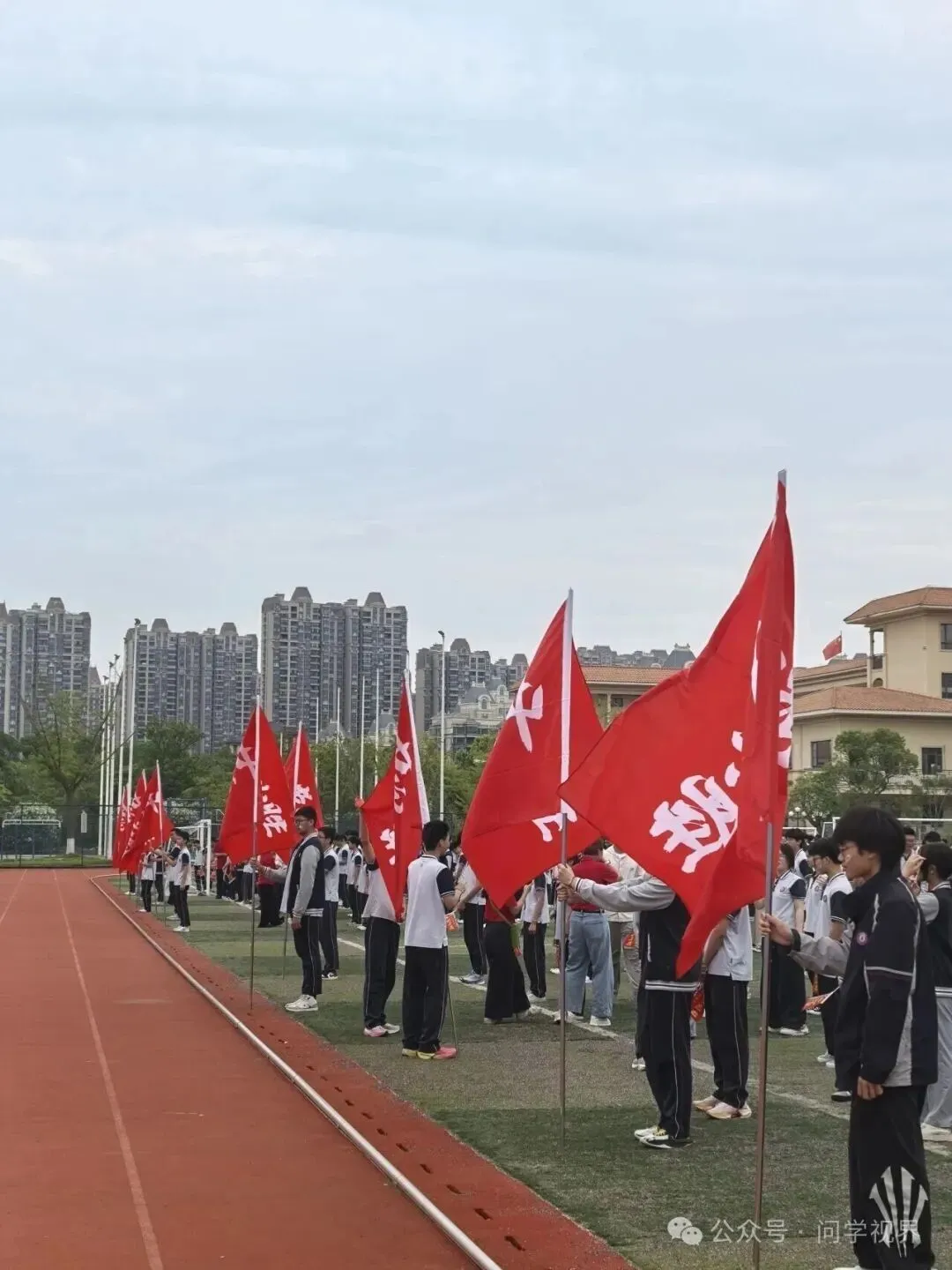 启外中考佳绩背后的“尖毛草力量”-第4张图片-四季读书网 启外中考佳绩背后的“尖毛草力量”-第4张图片-四季读书网