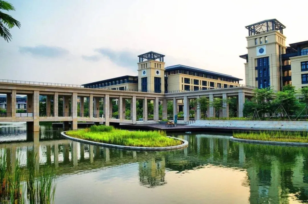 高考后想去澳门留学?澳门大学27本科专业汇总速收藏!-第2张图片-四季读书网
