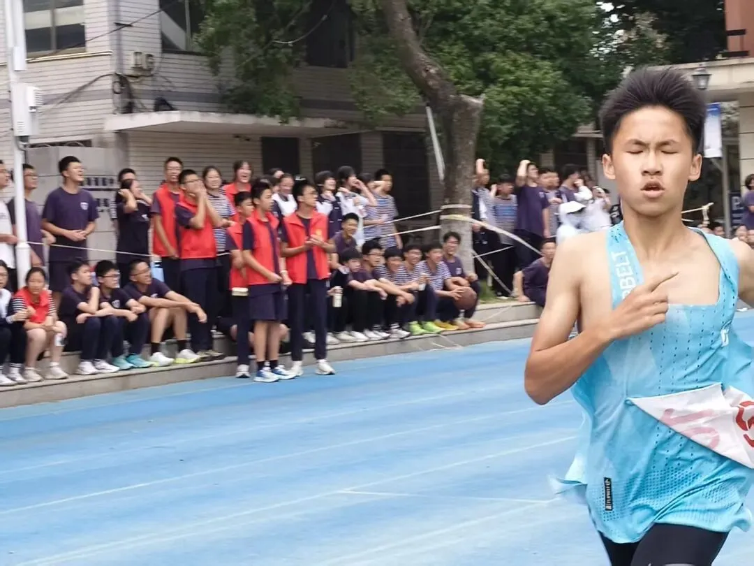 更高的梦想 加速的初三——长外第26届运动会C2415班掠影-第14张图片-四季读书网 更高的梦想 加速的初三——长外第26届运动会C2415班掠影-第14张图片-四季读书网