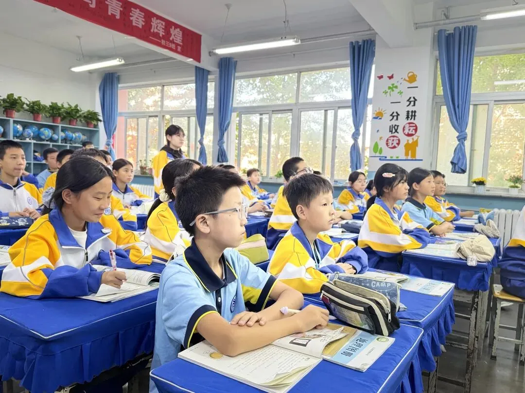 热血赛场展风采,青春拼搏勇争先——初三年级开展篮球对抗赛-第29张图片-四季读书网