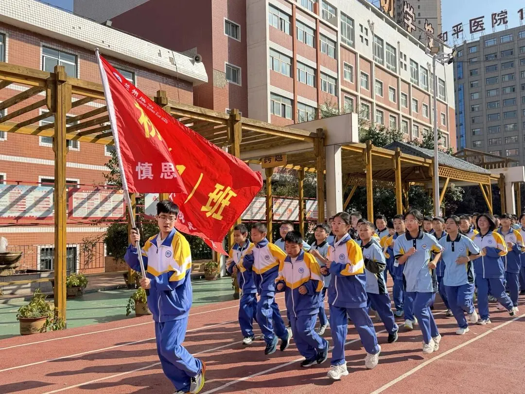 热血赛场展风采,青春拼搏勇争先——初三年级开展篮球对抗赛-第42张图片-四季读书网