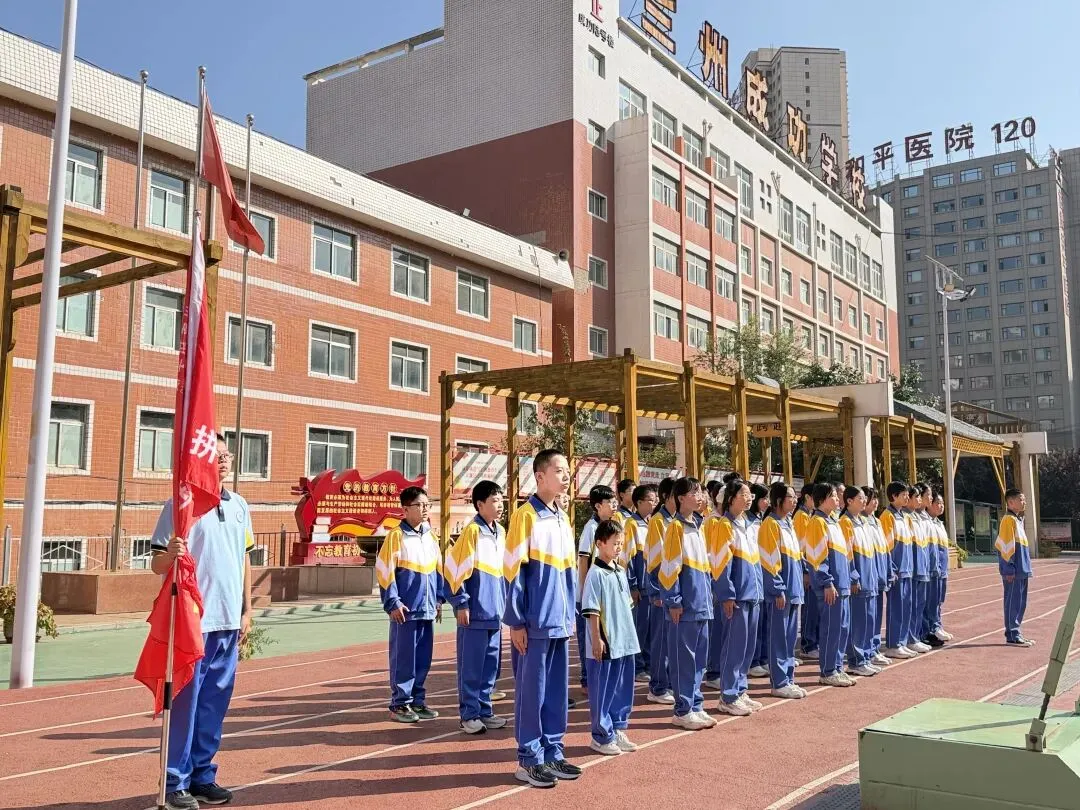 热血赛场展风采,青春拼搏勇争先——初三年级开展篮球对抗赛-第60张图片-四季读书网