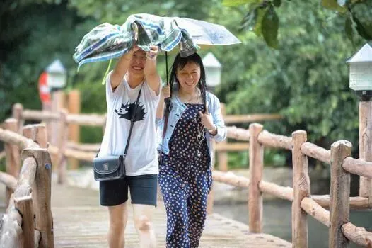 娃赶在高考峰值年出生真的会更卷吗看完我人都傻了-第1张图片-四季读书网 娃赶在高考峰值年出生真的会更卷吗看完我人都傻了-第1张图片-四季读书网