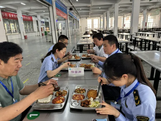 【经开动态】全程护航“高考季” 奋力答好“食安卷”-第18张图片-四季读书网