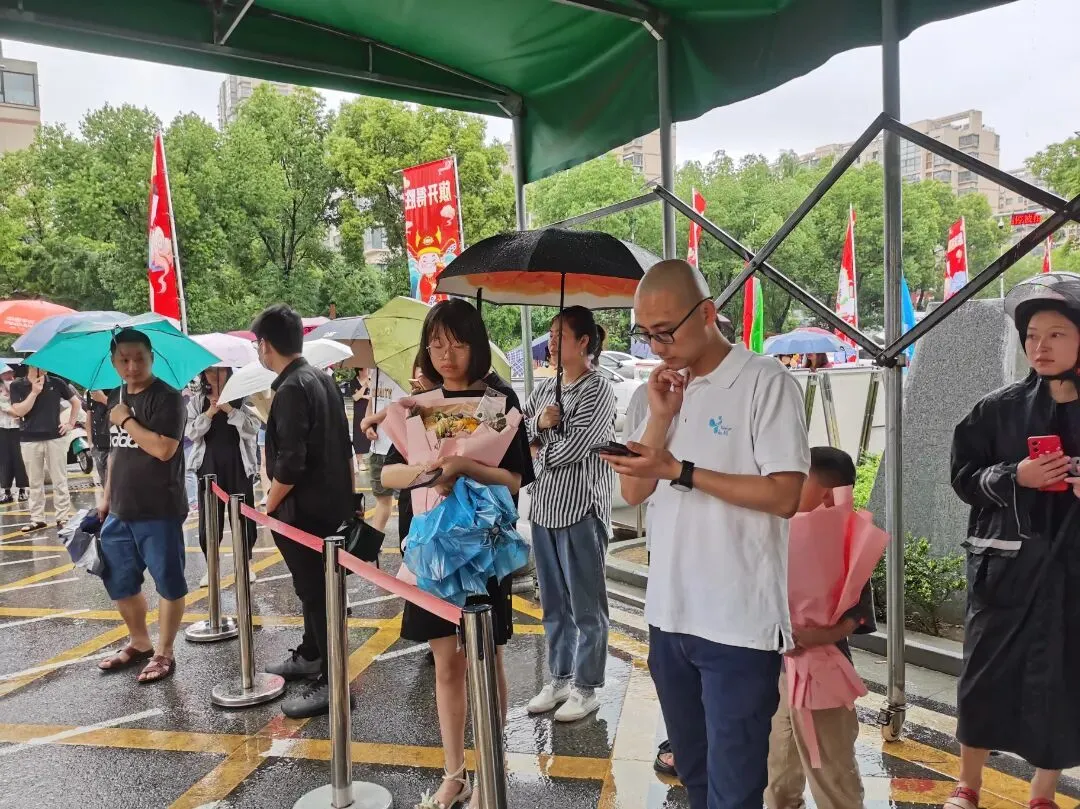 中考 | 不负青春,乘风破浪,凯旋!-第5张图片-四季读书网