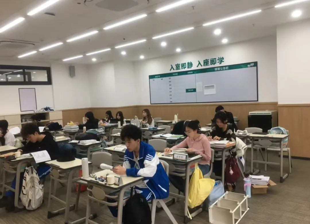广西新高考备考,南宁新东方高三集训,艺考文化课辅导双师全程护航-第7张图片-四季读书网