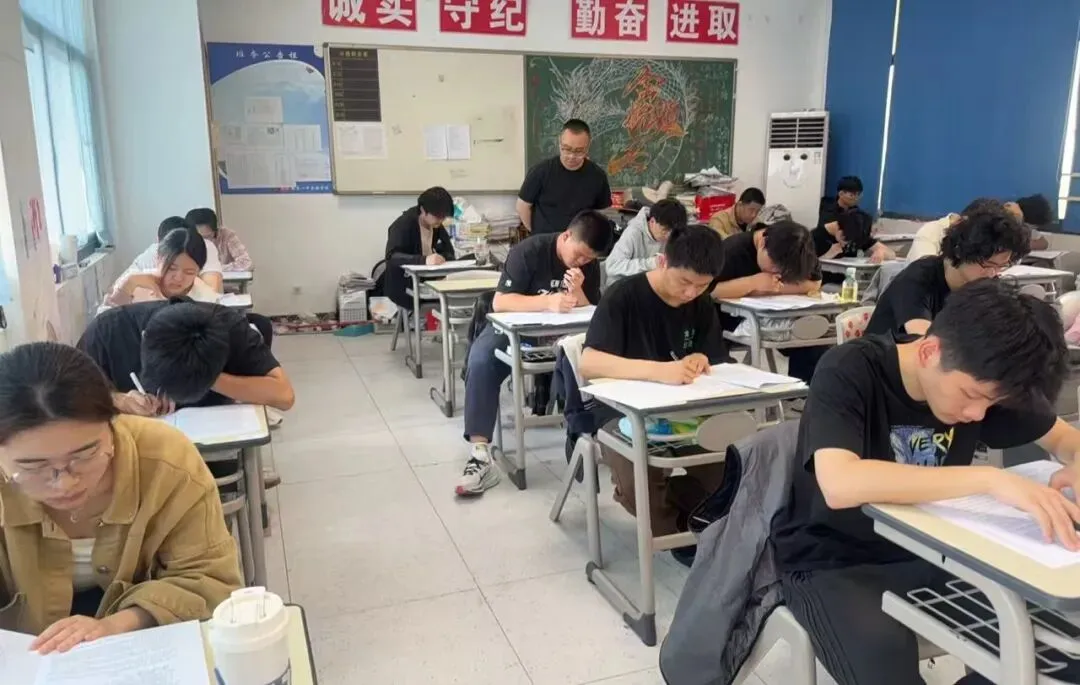 南京新东方高考全年班&艺考全托班三模今日开考!-第16张图片-四季读书网