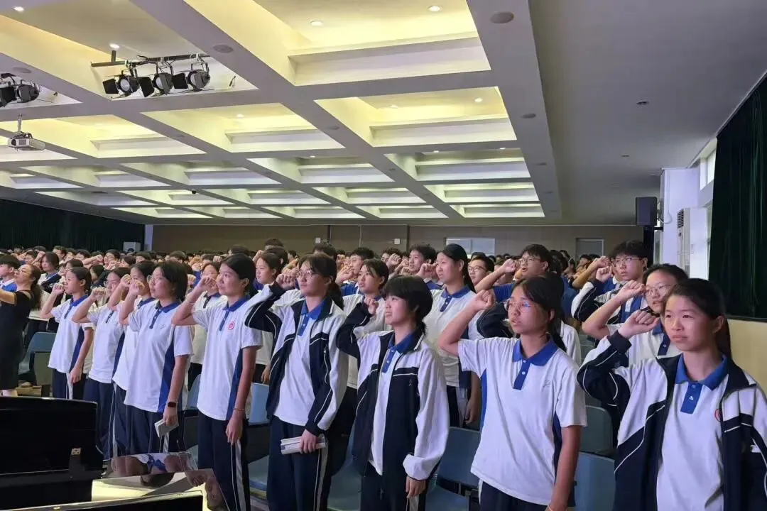 初三少年,步履不停|910班成长记(一)-第20张图片-四季读书网