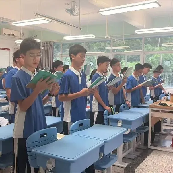 初三少年,步履不停|910班成长记(一)-第29张图片-四季读书网