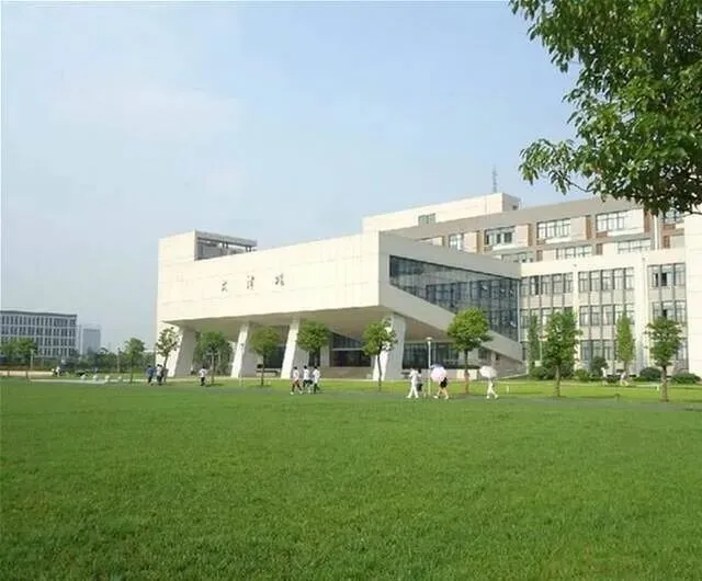 扬州大学艺术类考研真题及参考书目来啦!快收藏吧!-第5张图片-四季读书网