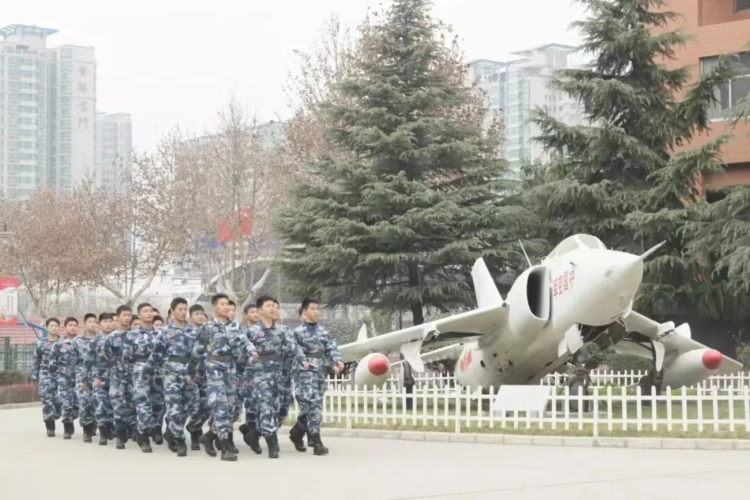 中考家长关注!2027年度陕西省空军青少年航空学校招生简章!-第3张图片-四季读书网