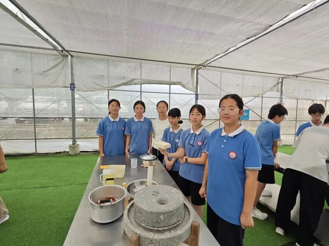 镇海区庄市(逸夫)学校初三学员三天两夜实践之行-第26张图片-四季读书网 镇海区庄市(逸夫)学校初三学员三天两夜实践之行-第26张图片-四季读书网