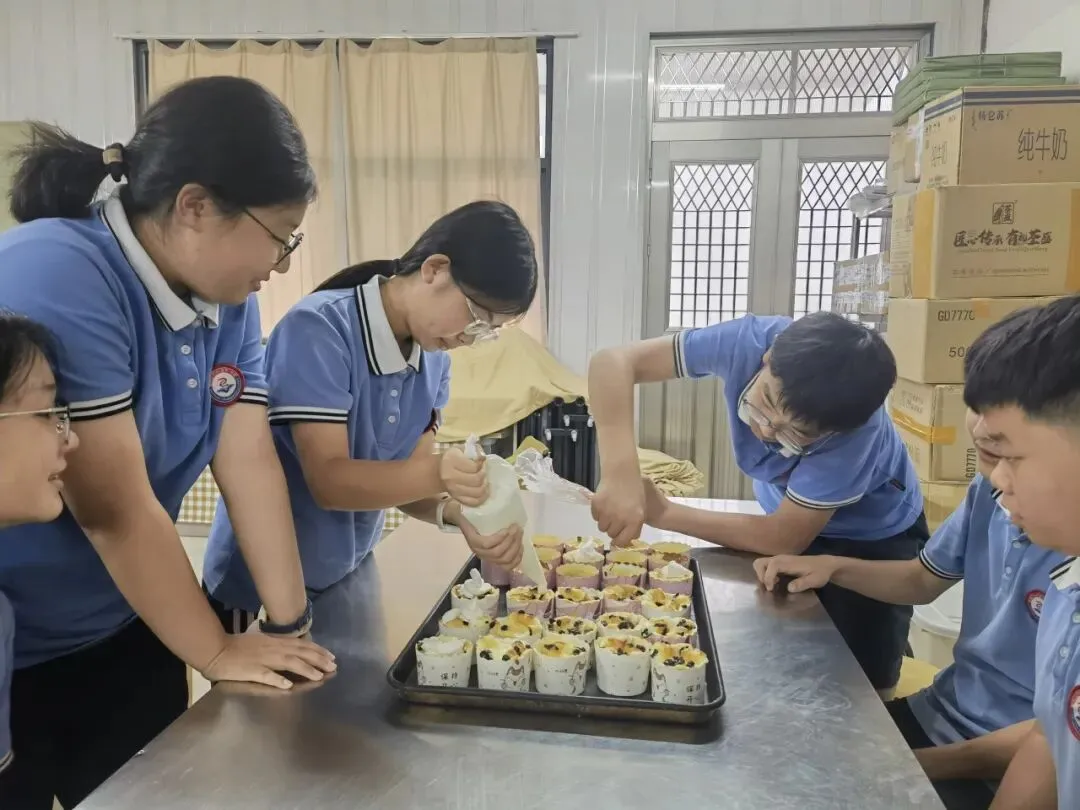 镇海区庄市(逸夫)学校初三学员三天两夜实践之行-第54张图片-四季读书网 镇海区庄市(逸夫)学校初三学员三天两夜实践之行-第54张图片-四季读书网