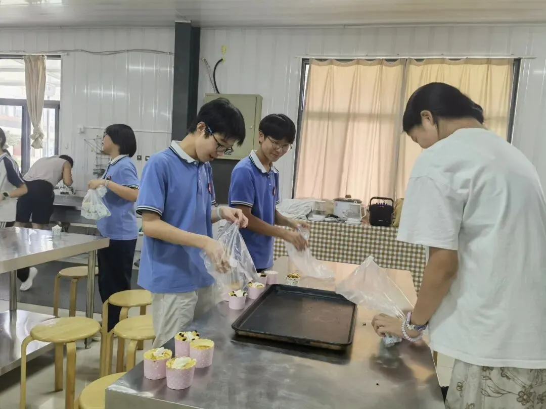 镇海区庄市(逸夫)学校初三学员三天两夜实践之行-第59张图片-四季读书网 镇海区庄市(逸夫)学校初三学员三天两夜实践之行-第59张图片-四季读书网