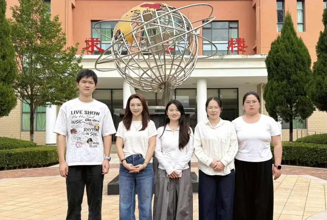 三尺讲台 “英”你精彩 | 初三英语组教师风采-第1张图片-四季读书网