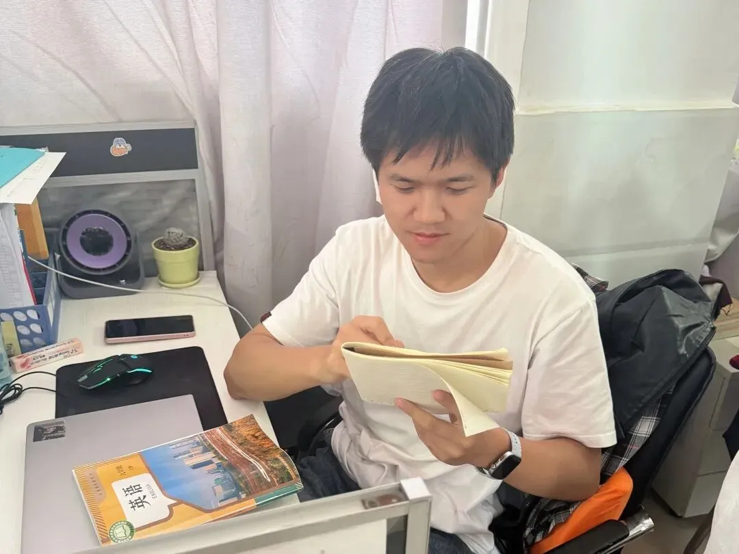 三尺讲台 “英”你精彩 | 初三英语组教师风采-第6张图片-四季读书网