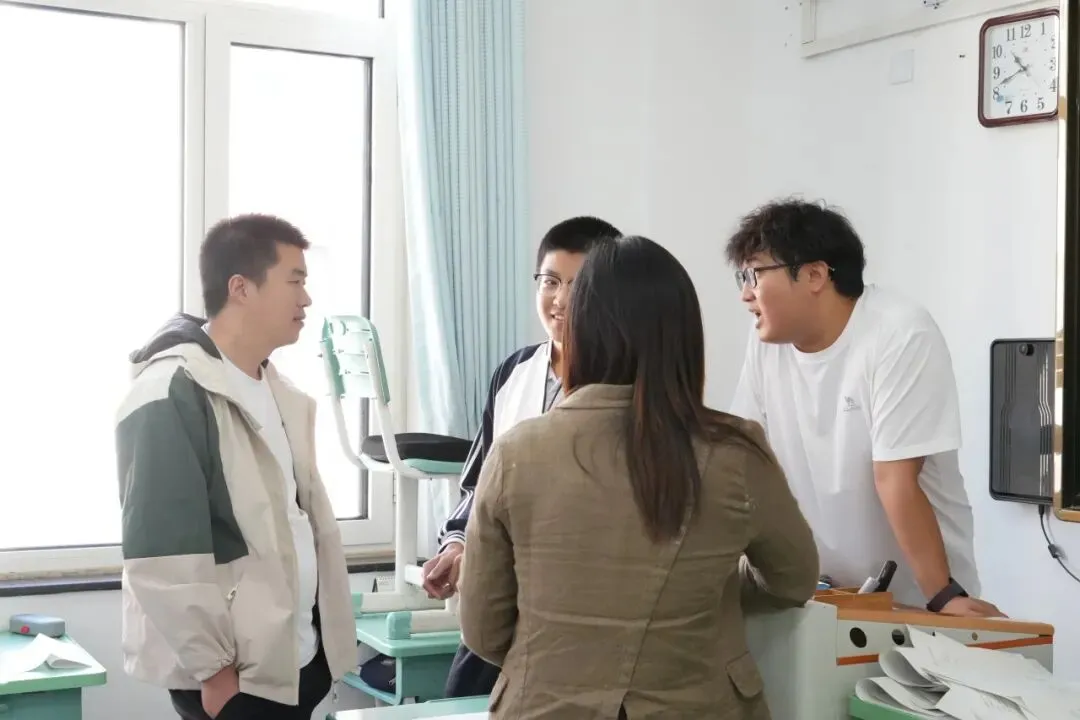 架起家校连心桥 同心筑梦向高考— 青龙实验中学召开高三年级期初家长会-第25张图片-四季读书网