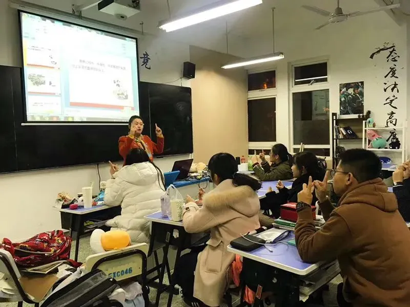 融通国际 | 中考升学新选择——多语种教学创复合型人才-第18张图片-四季读书网