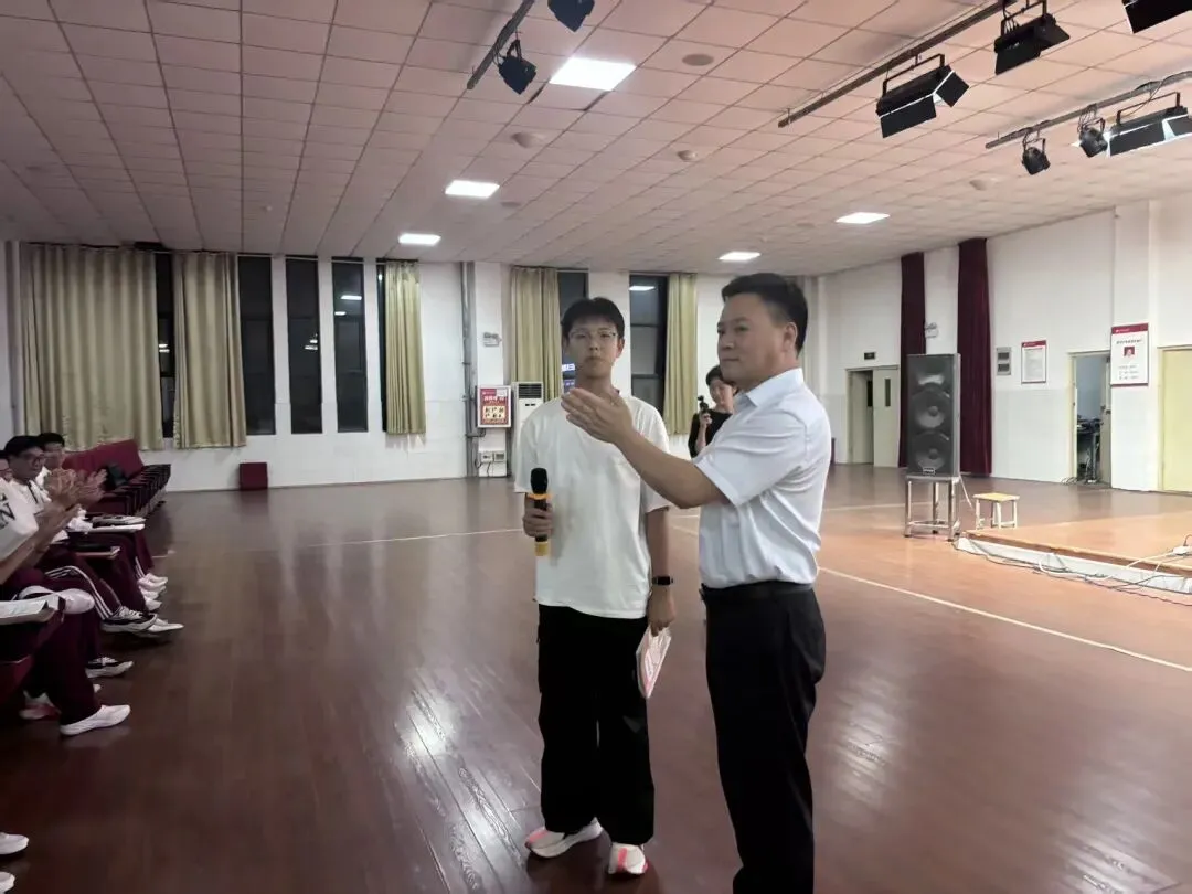 郑州四中上街校区初中部开展九年级中考规划专题讲座-第5张图片-四季读书网