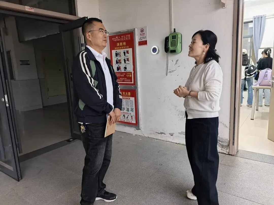 【家校共育】聚力初三关键期 携手共育少年行 ——三彩实验学校九年级家校联谊会纪实-第49张图片-四季读书网 【家校共育】聚力初三关键期 携手共育少年行 ——三彩实验学校九年级家校联谊会纪实-第49张图片-四季读书网