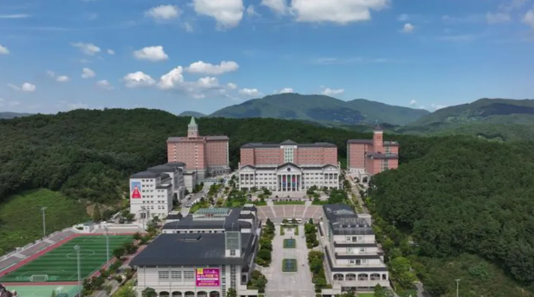高考新赛道|苏州科技大学*韩国京福大学医疗美容1+3国际本科,把热爱变成清晰的职业规划!-第4张图片-四季读书网 高考新赛道|苏州科技大学*韩国京福大学医疗美容1+3国际本科,把热爱变成清晰的职业规划!-第4张图片-四季读书网