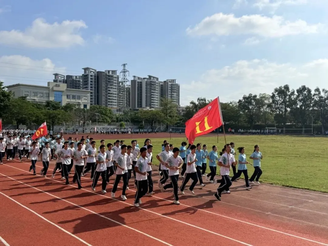 飒爽跑操展风采 凝心聚力奋中考 | 纪中民众中学初三年级开展九月跑操比赛-第5张图片-四季读书网 飒爽跑操展风采 凝心聚力奋中考 | 纪中民众中学初三年级开展九月跑操比赛-第5张图片-四季读书网