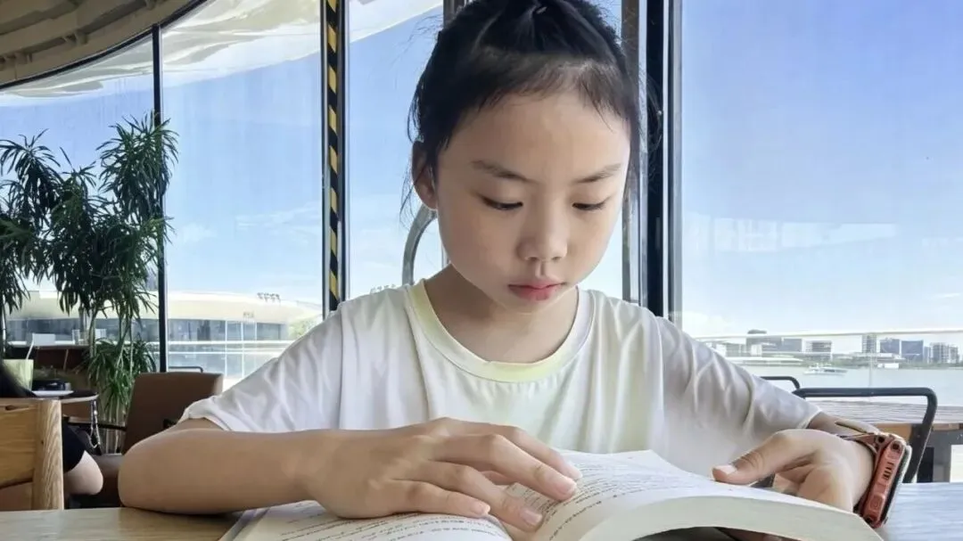 凝心聚力备战高考 拼搏进取勇创佳绩——江油外国语学校(高中部)召开2024级高三工作会-第43张图片-四季读书网