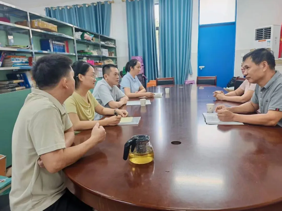 嘉积二中开展新老初三中考备考交流活动-第19张图片-四季读书网