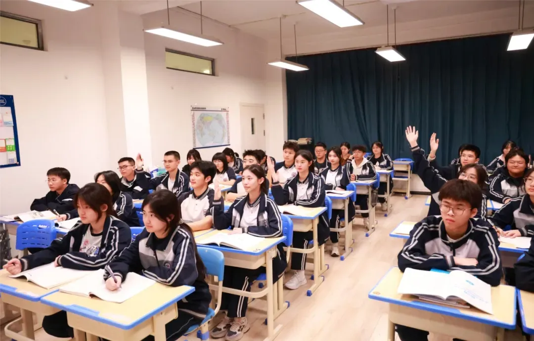 成都高考复读学校|成都龙泉驿区东竞高中2027复读班招生简章!-第38张图片-四季读书网