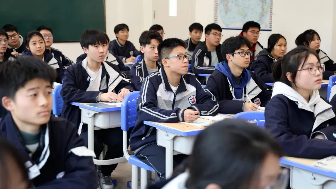 成都高考复读学校|成都龙泉驿区东竞高中2027复读班招生简章!-第44张图片-四季读书网