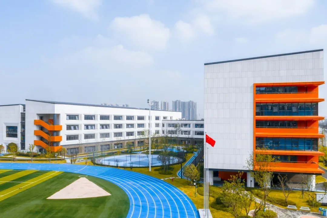 成都高三复读学校|成都天立旗舰校高考复学班2026年招生简章!-第19张图片-四季读书网