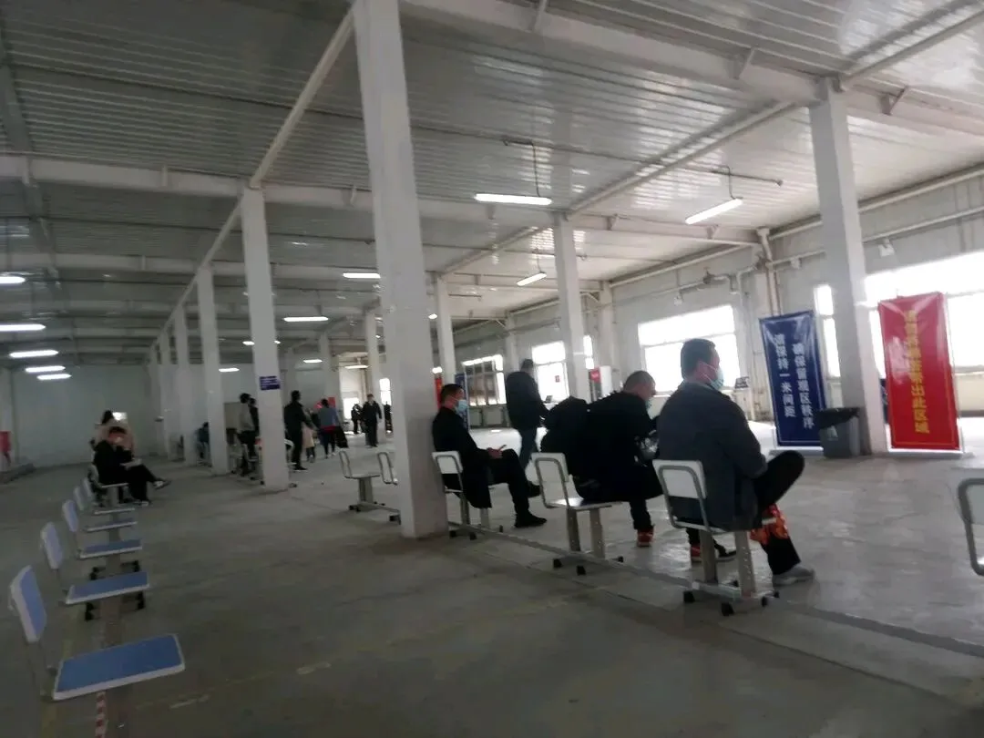 疫情那年为攒钱来终南山隐居,大年初二来北京打零工正值淡季,每天扛塑料管、背渣土,我的生活富含9个智慧与禅理,专治精神内耗-第41张图片-四季读书网